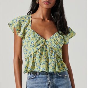 ASTR the Label - floral print flutter sleeve peplum top